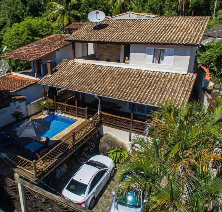 Casa de Praia Exclusiva e Mobiliada em Ilhabela | 250 m² | São Pedro